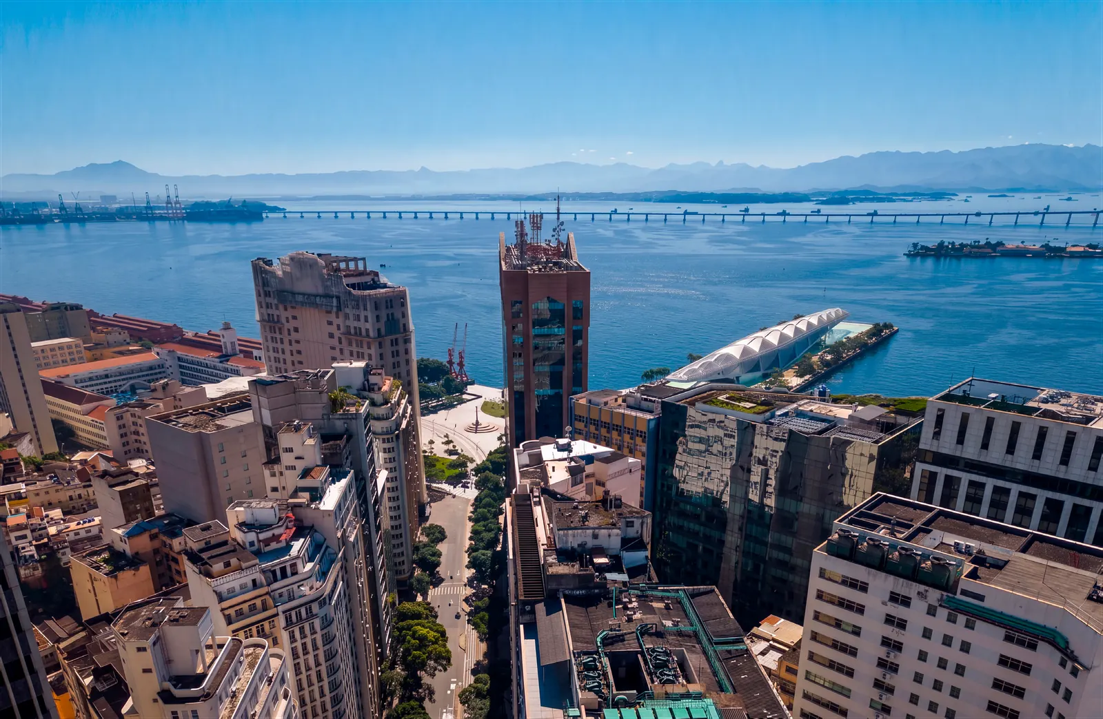 Vista do Centro do Rio para a Baía de Guanabara